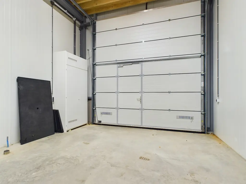 Volta 8 35, Middelharnis