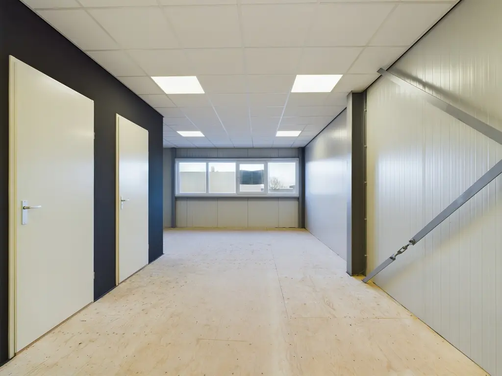 Volta 8 35, Middelharnis