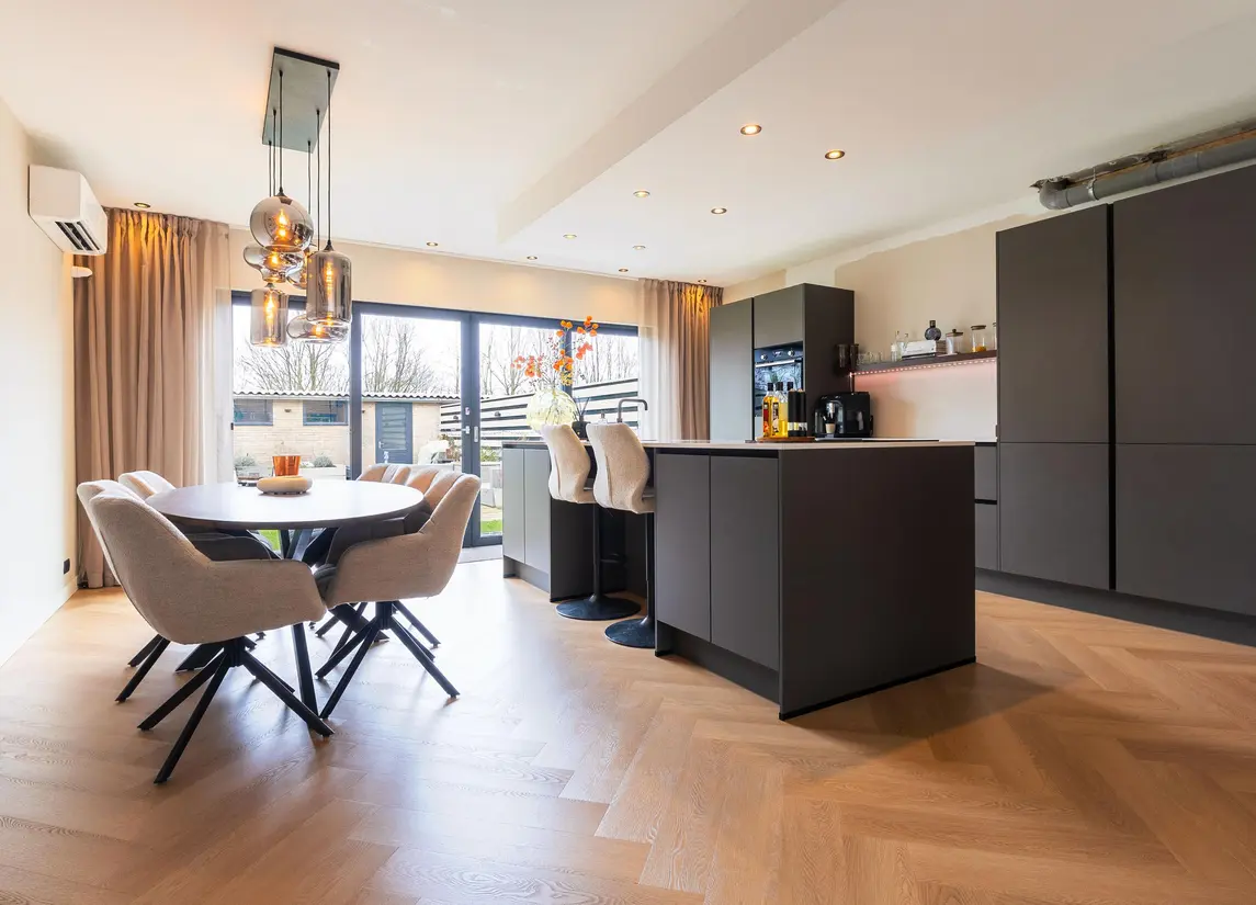 Burgemeester Elmersstraat 36