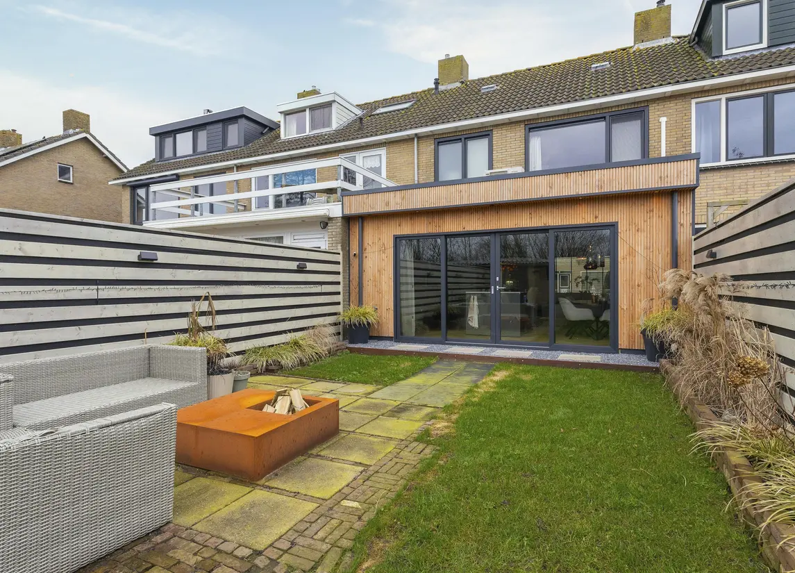 Burgemeester Elmersstraat 36