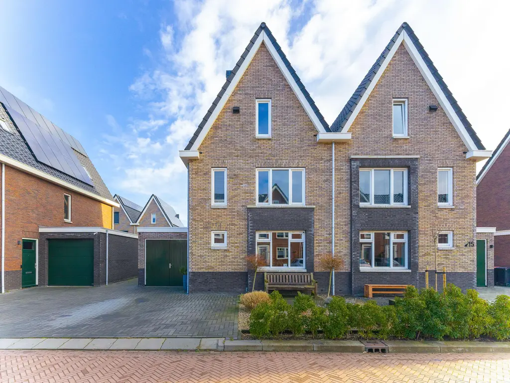 Bovenweid 14, BLOKKER