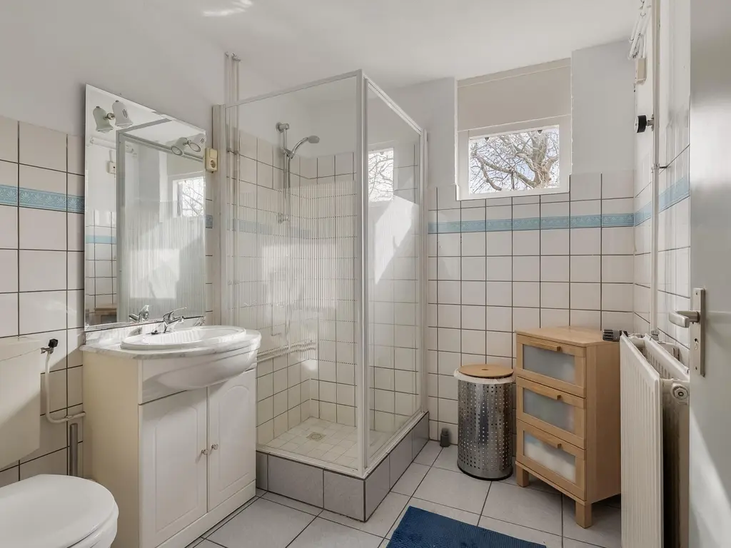 Lijster 1, HOOGVLIET ROTTERDAM