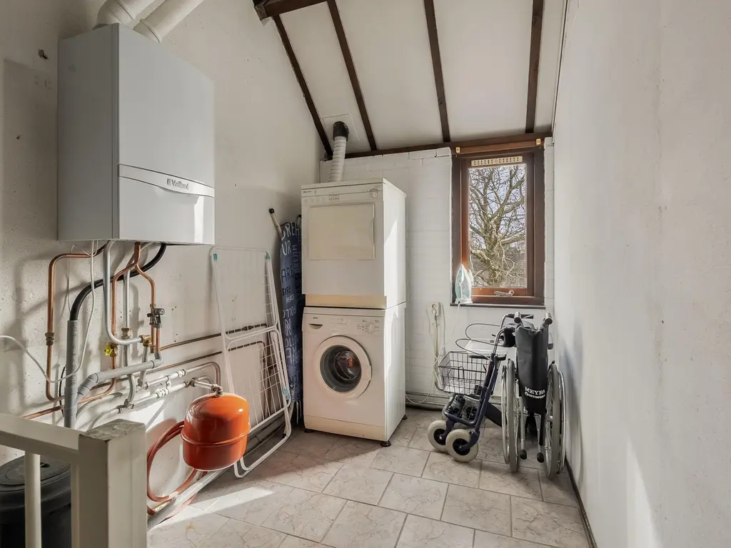 Lijster 1, HOOGVLIET ROTTERDAM