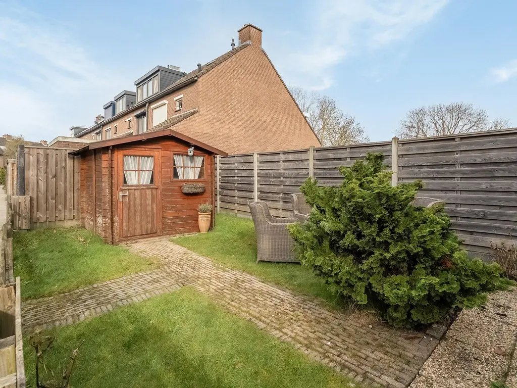 Lijster 1, HOOGVLIET ROTTERDAM