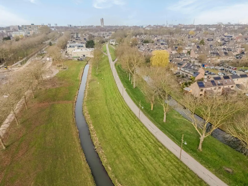 Lijster 1, HOOGVLIET ROTTERDAM