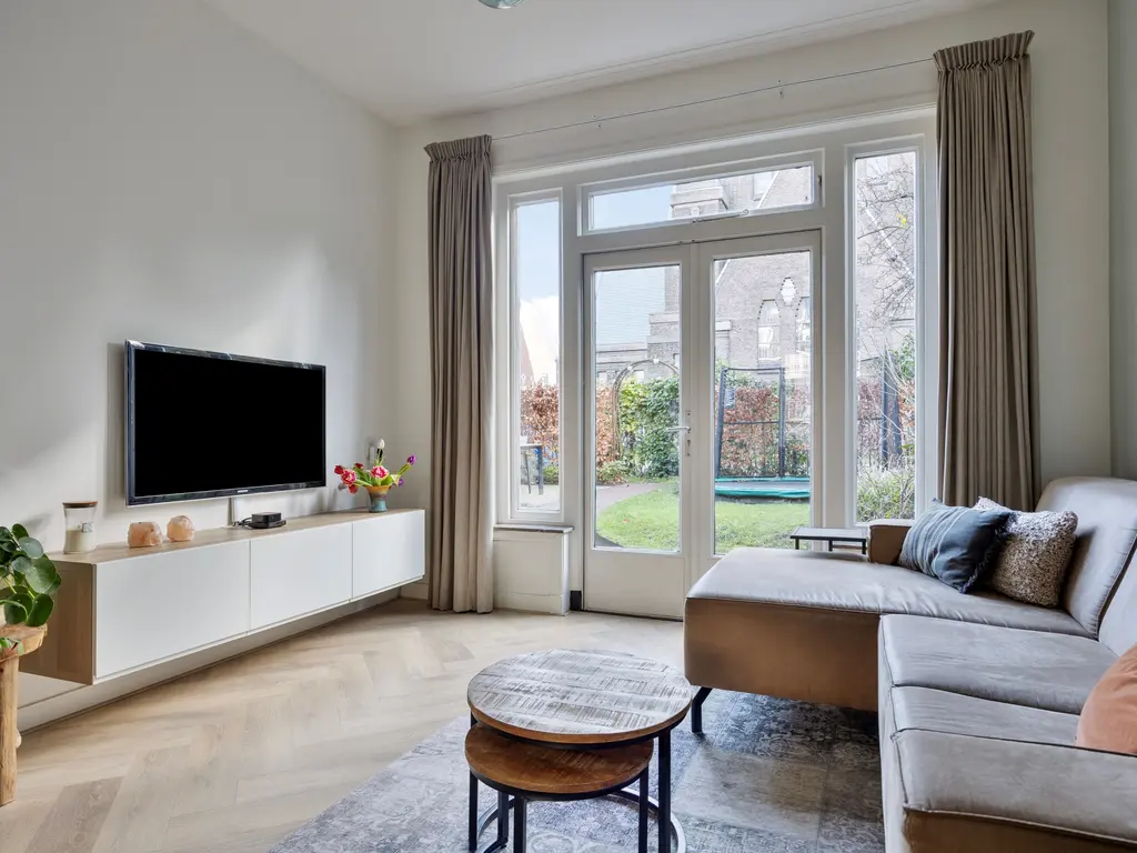 Julianastraat 6, Leiden