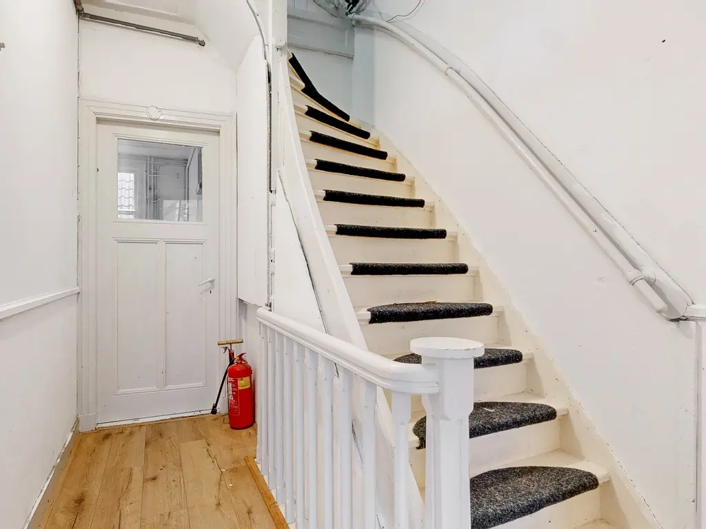 Middelweg 28, Leiden