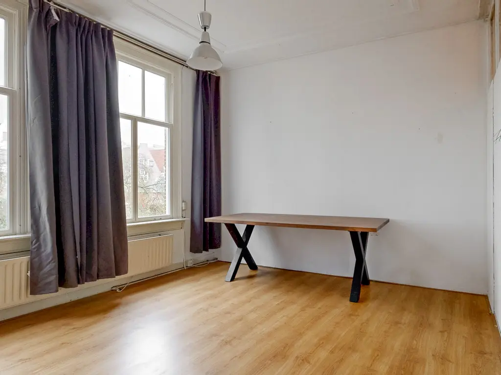 Middelweg 28, Leiden