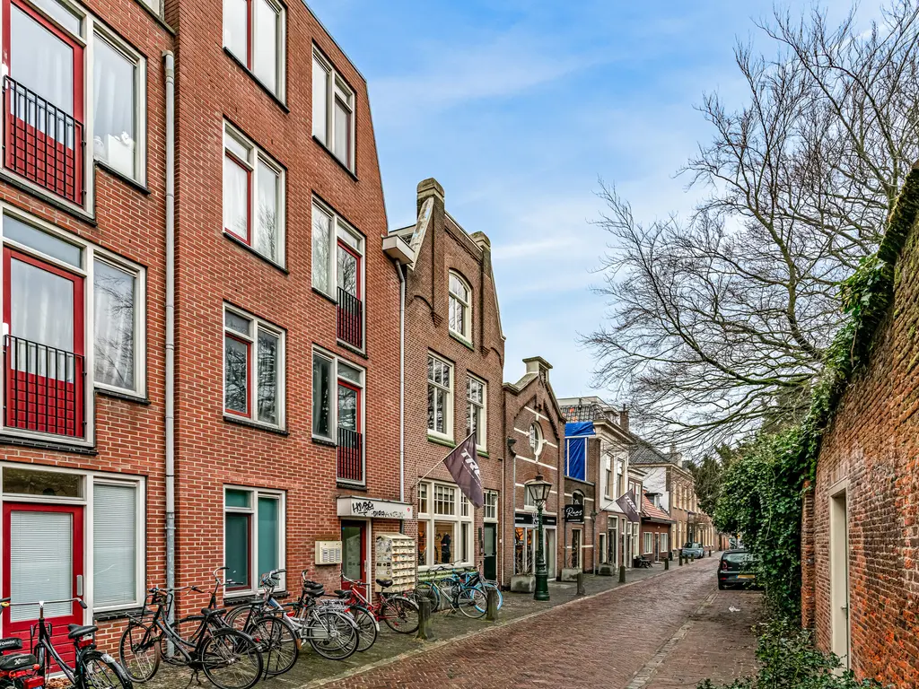 Middelweg 28, Leiden