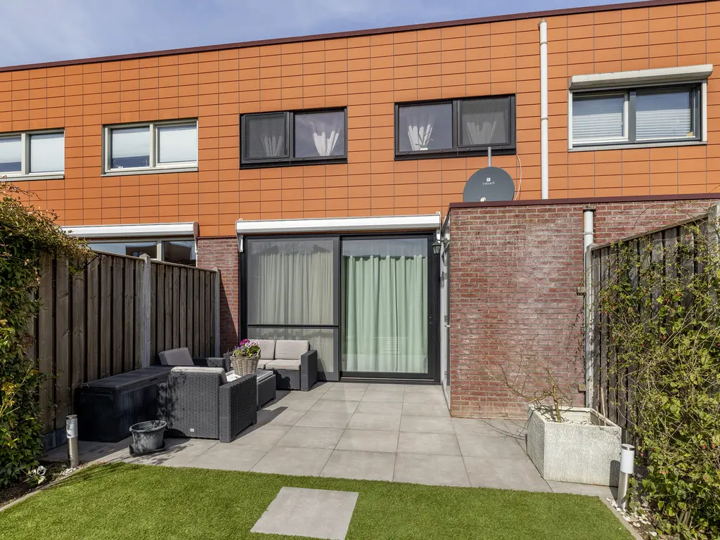 Schiermonnikoog 8, BARENDRECHT