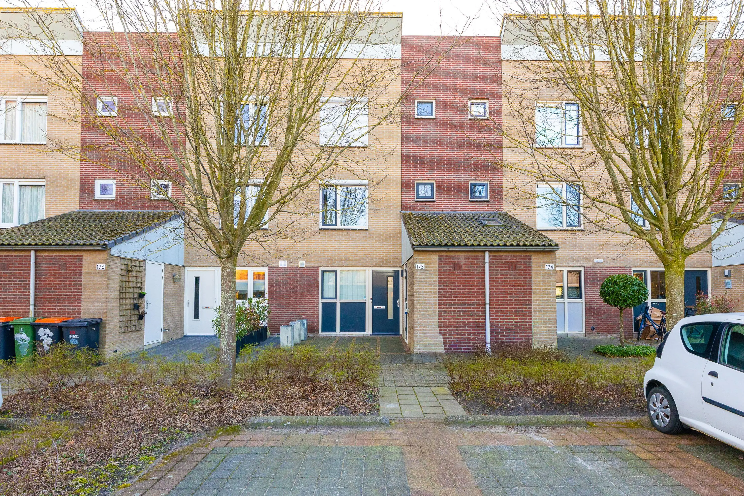 John Raedeckerhof 175