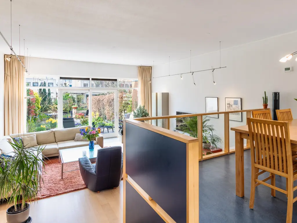 Jinnahsingel 9, ROTTERDAM