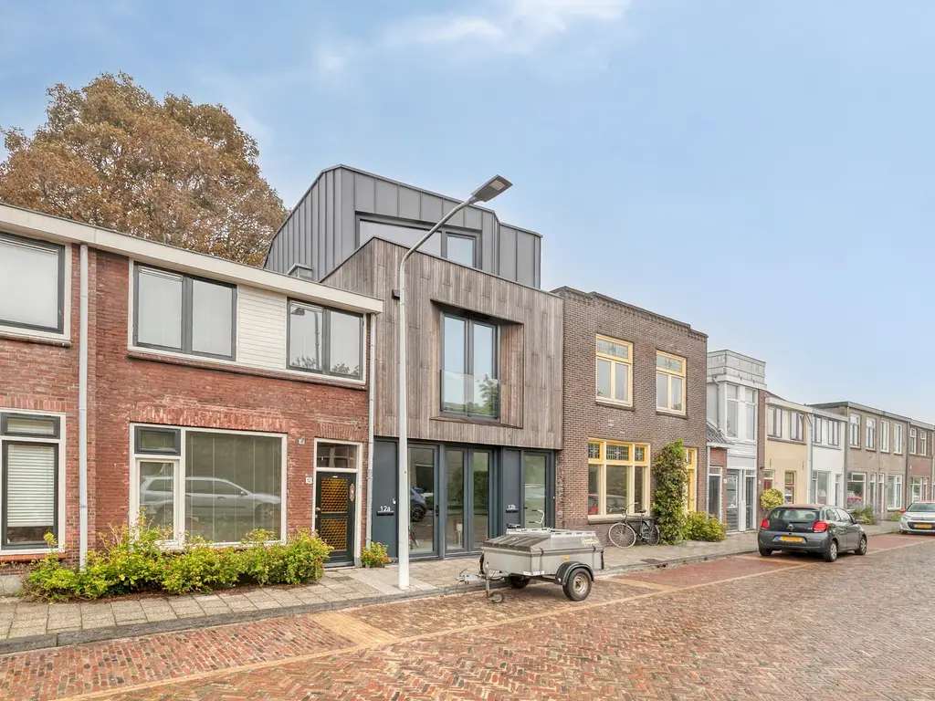 Pioenstraat 12B, Leiden