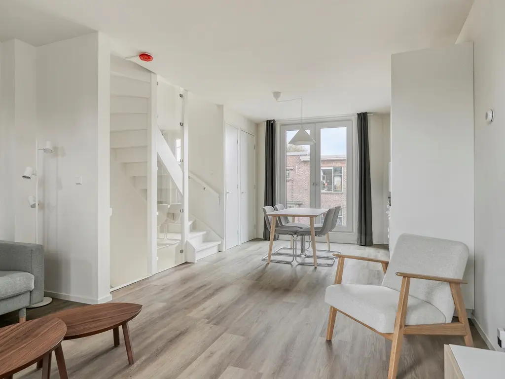 Pioenstraat 12B, Leiden