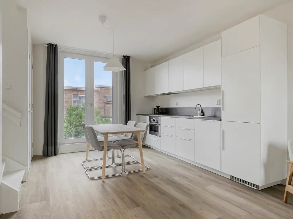 Pioenstraat 12B, Leiden