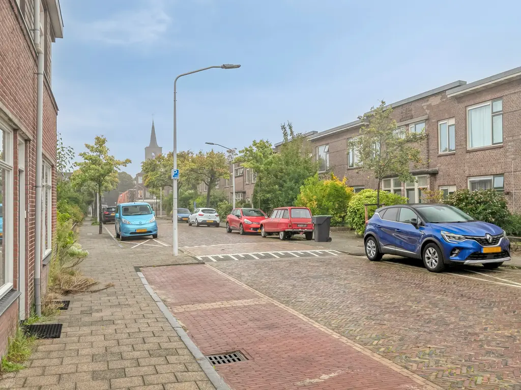 Pioenstraat 12B, Leiden