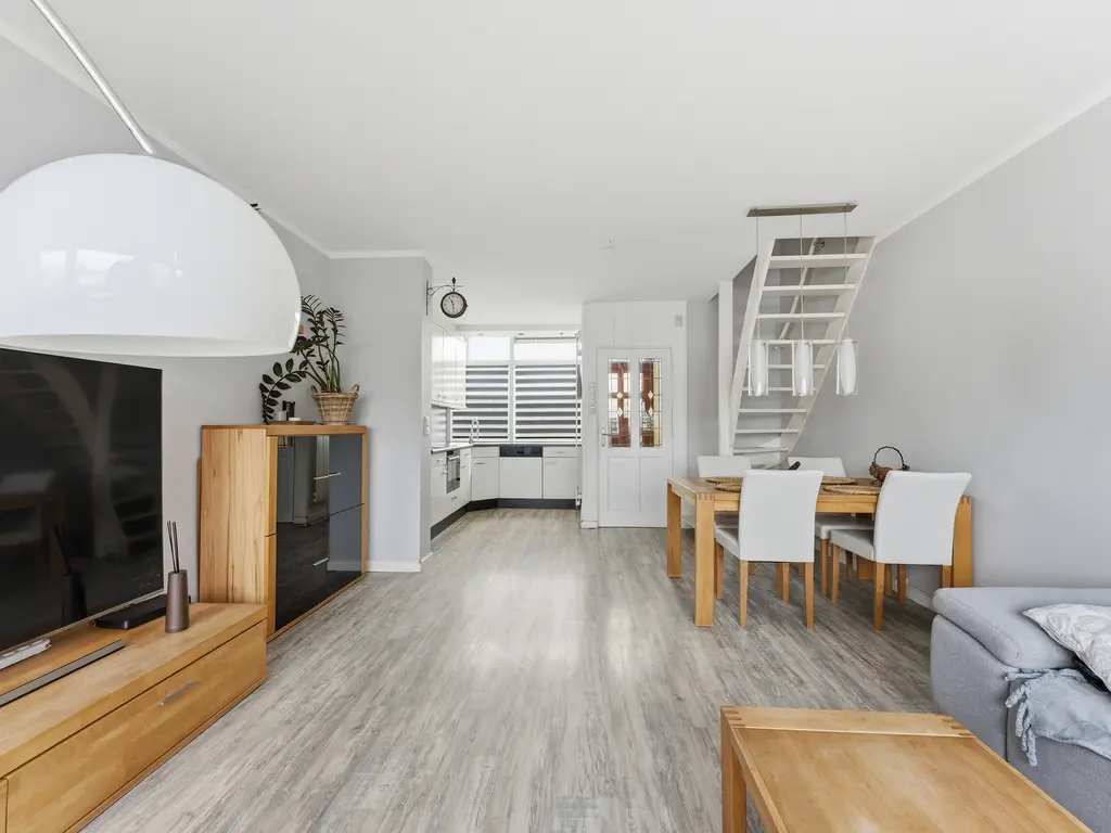 Einthovenstraat 76, VLAARDINGEN