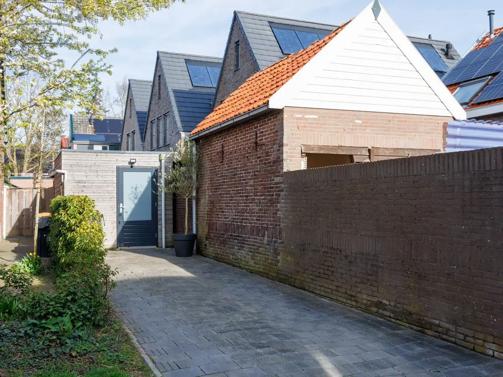 Hoge Rijndijk 46A, Zoeterwoude
