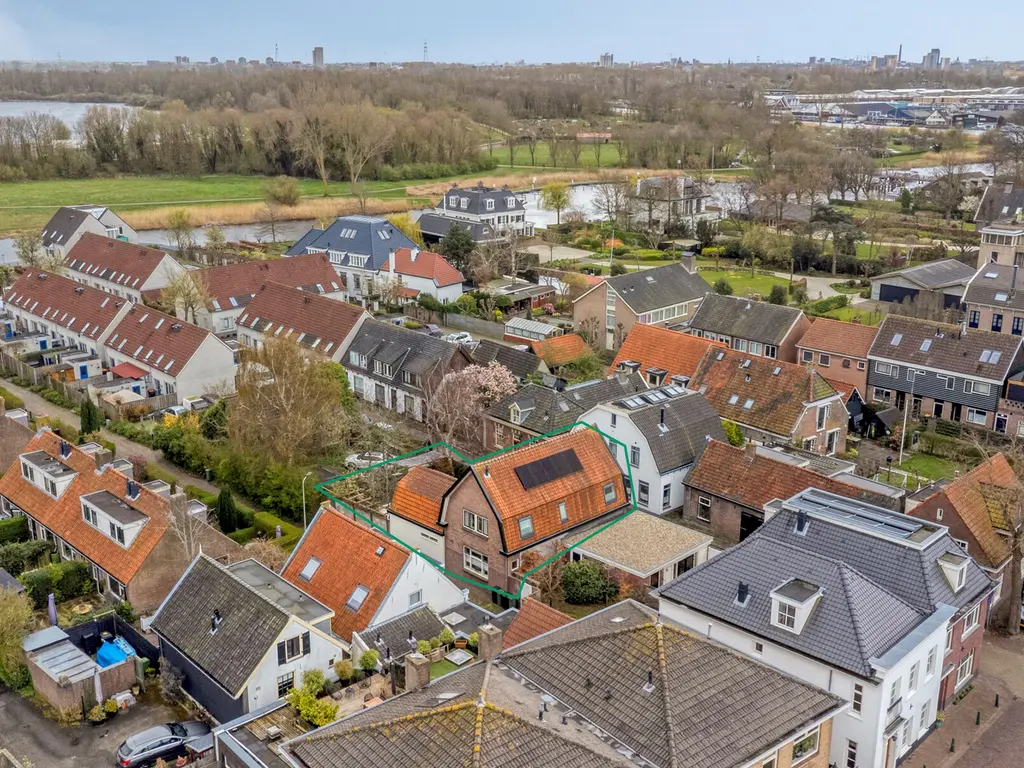 Straat Ter Leede 2, Warmond