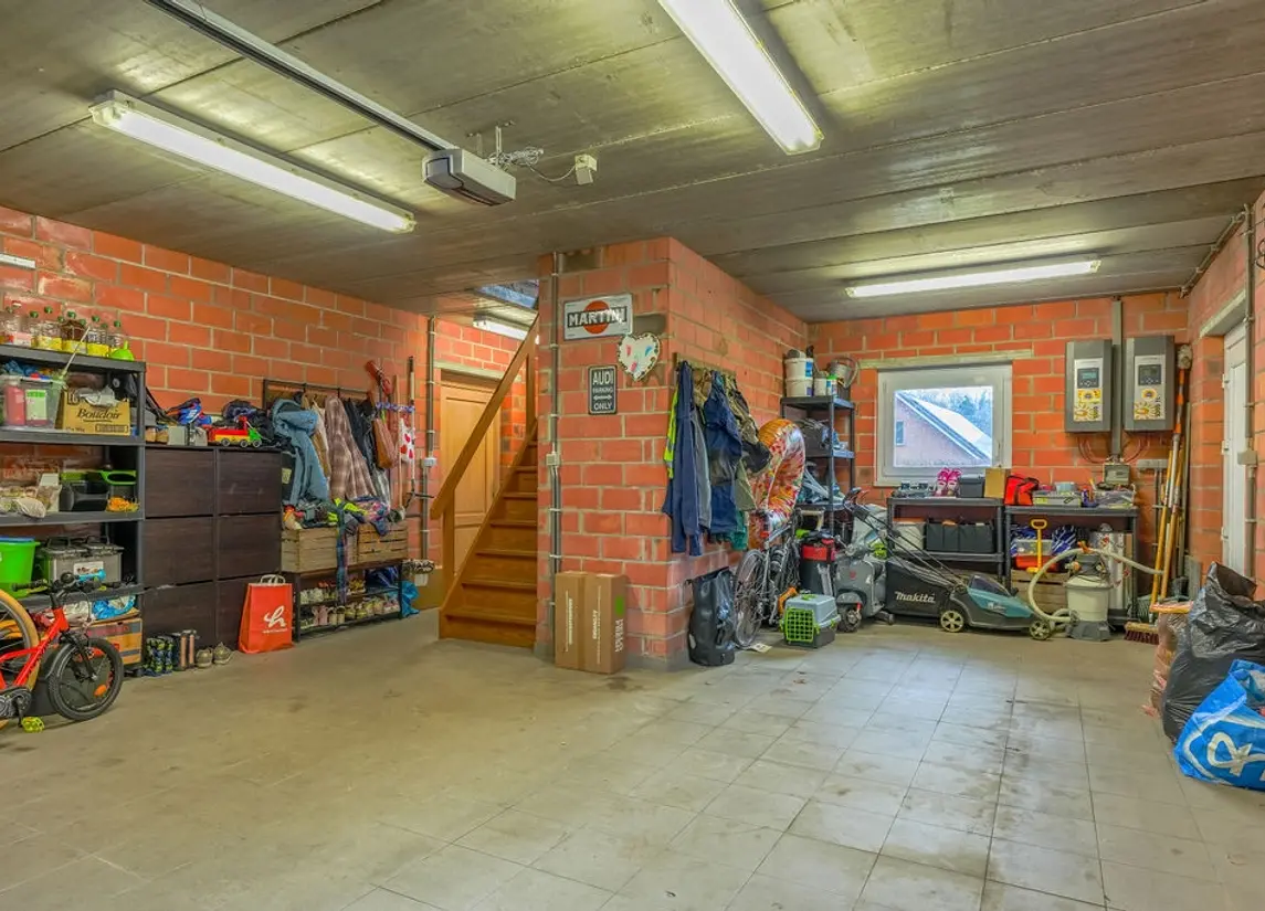 Steenweg op Ravels 305