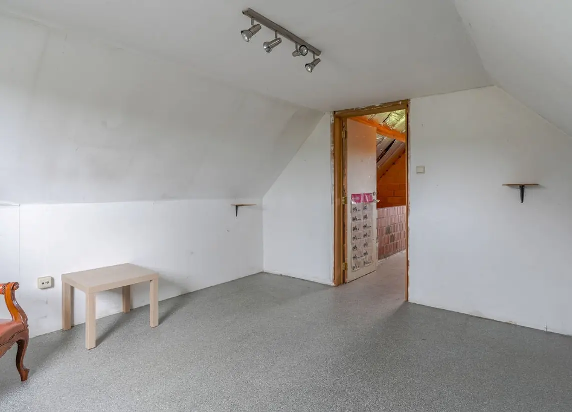 Steenweg op Ravels 305