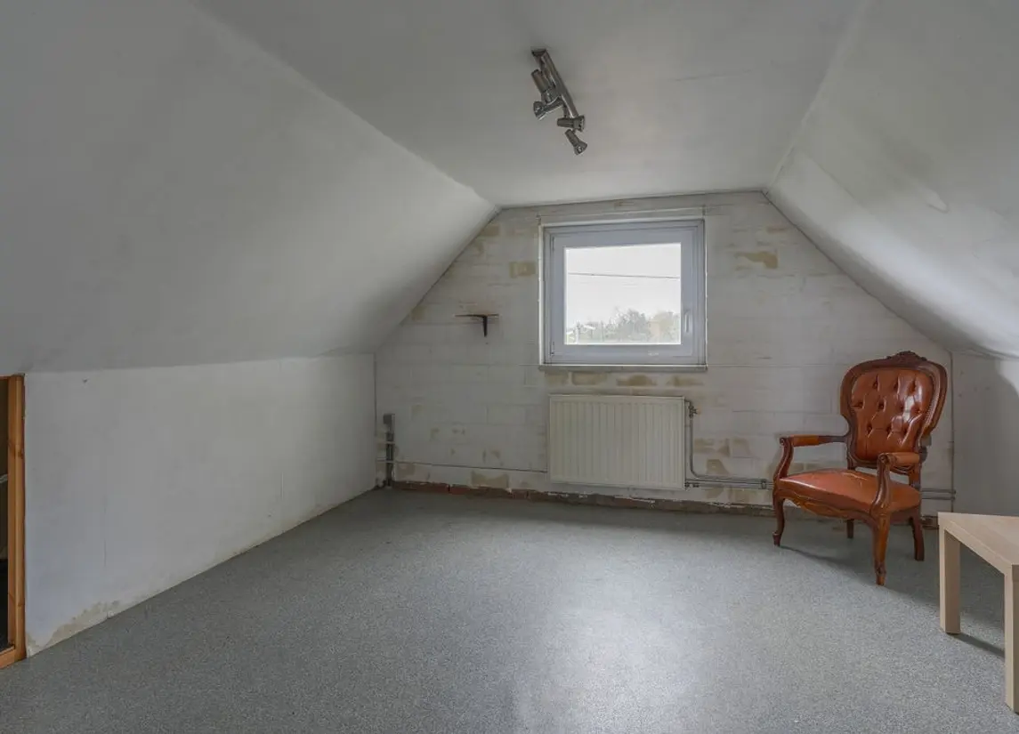 Steenweg op Ravels 305
