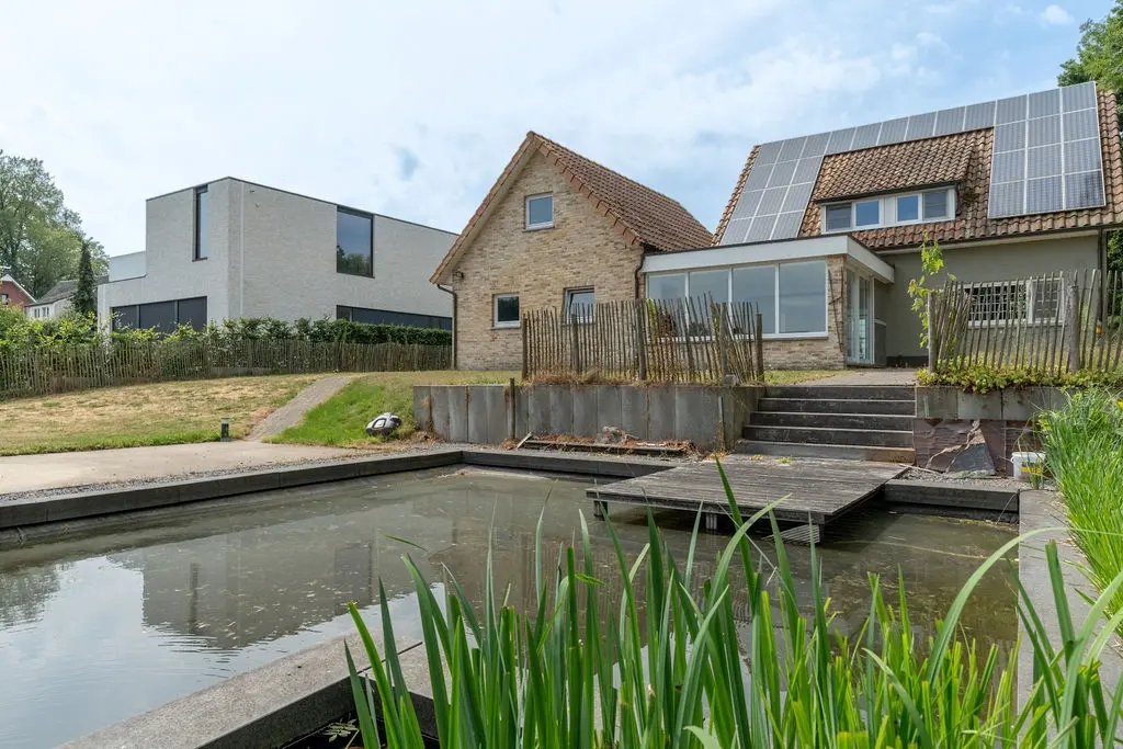 Steenweg op Ravels 305  