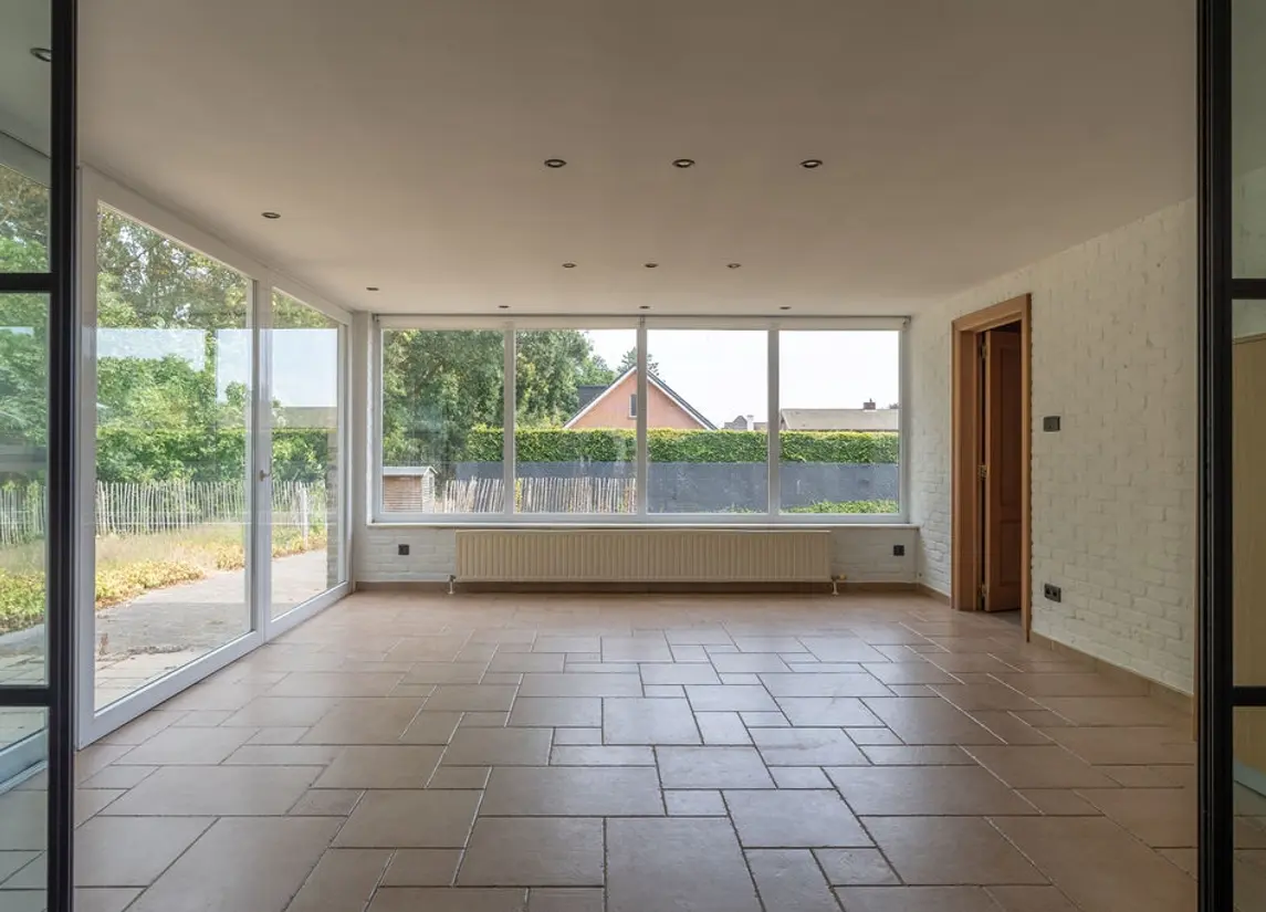 Steenweg op Ravels 305