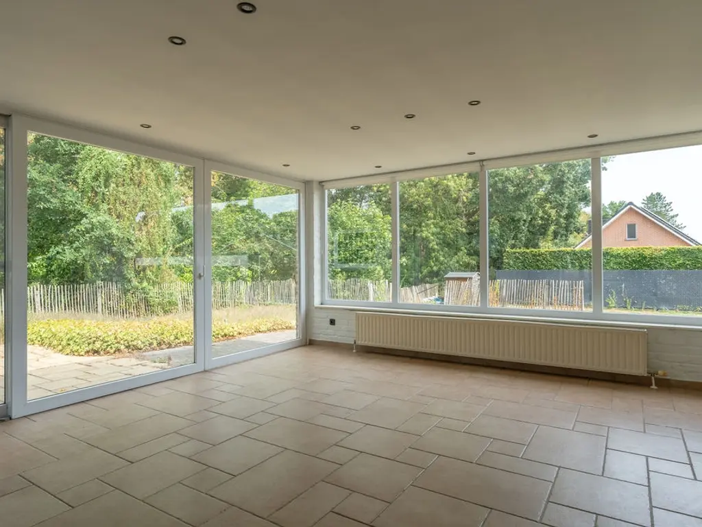 Steenweg op Ravels 305  , Oud-Turnhout