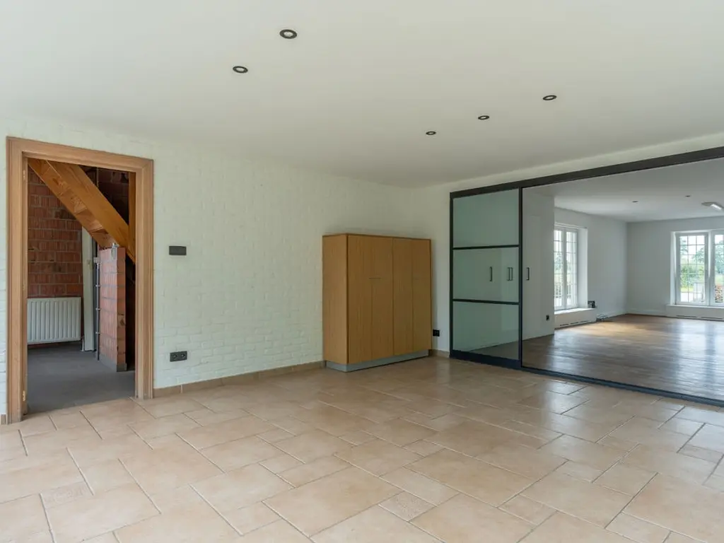 Steenweg op Ravels 305  , Oud-Turnhout