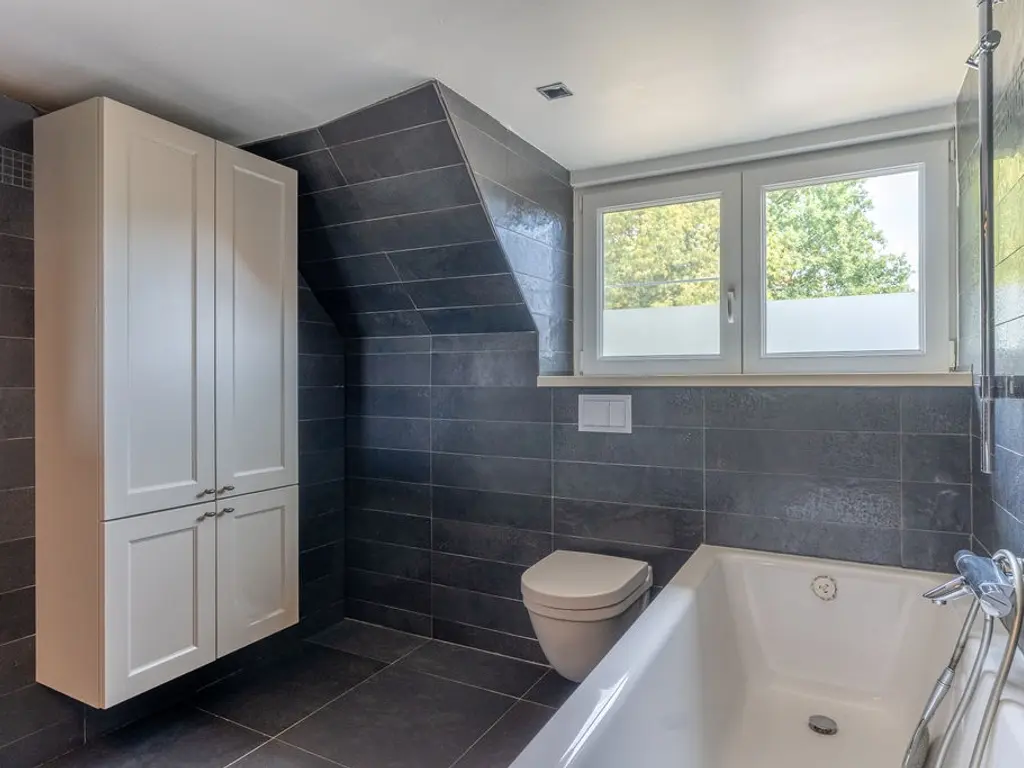 Steenweg op Ravels 305  , Oud-Turnhout