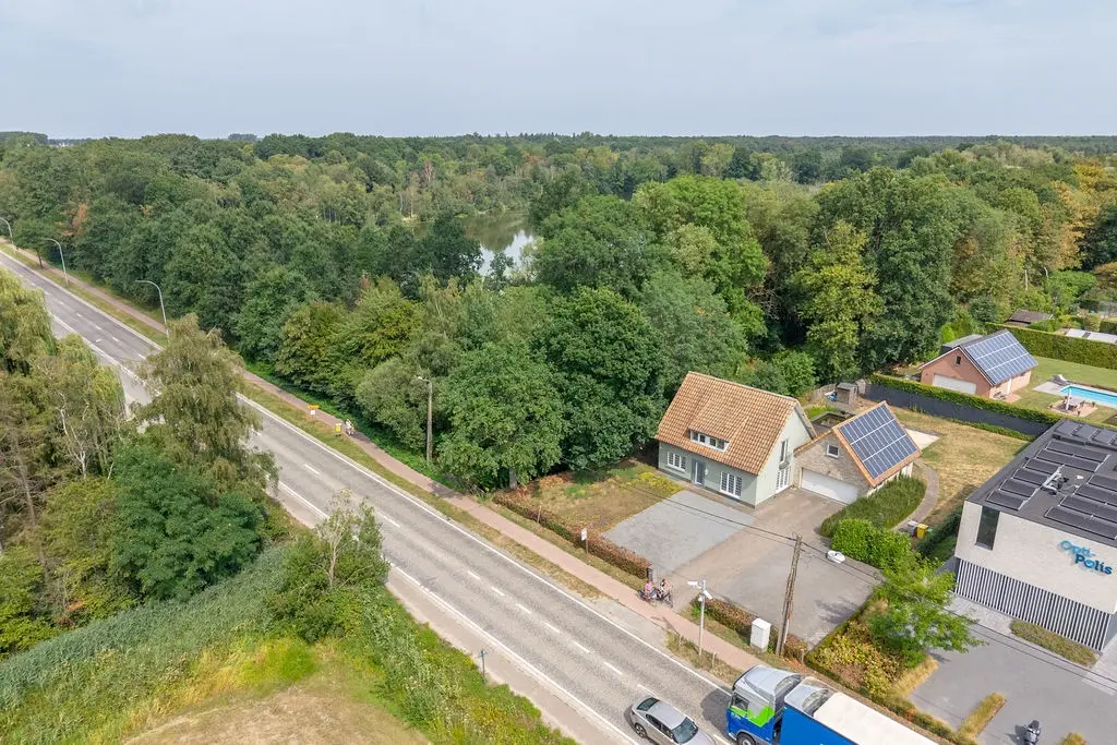 Steenweg op Ravels 305  