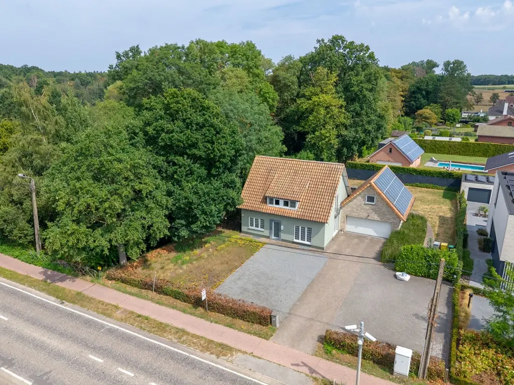 Steenweg op Ravels 305  , Oud-Turnhout