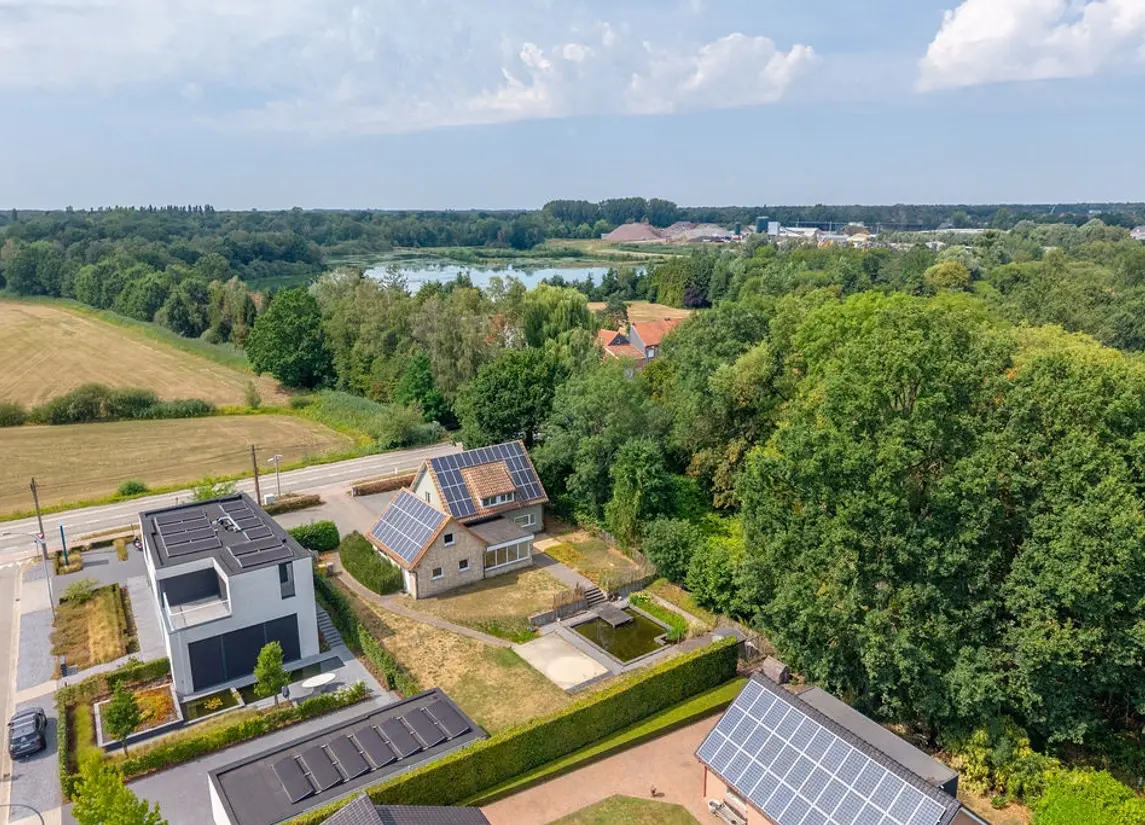 Steenweg op Ravels 305