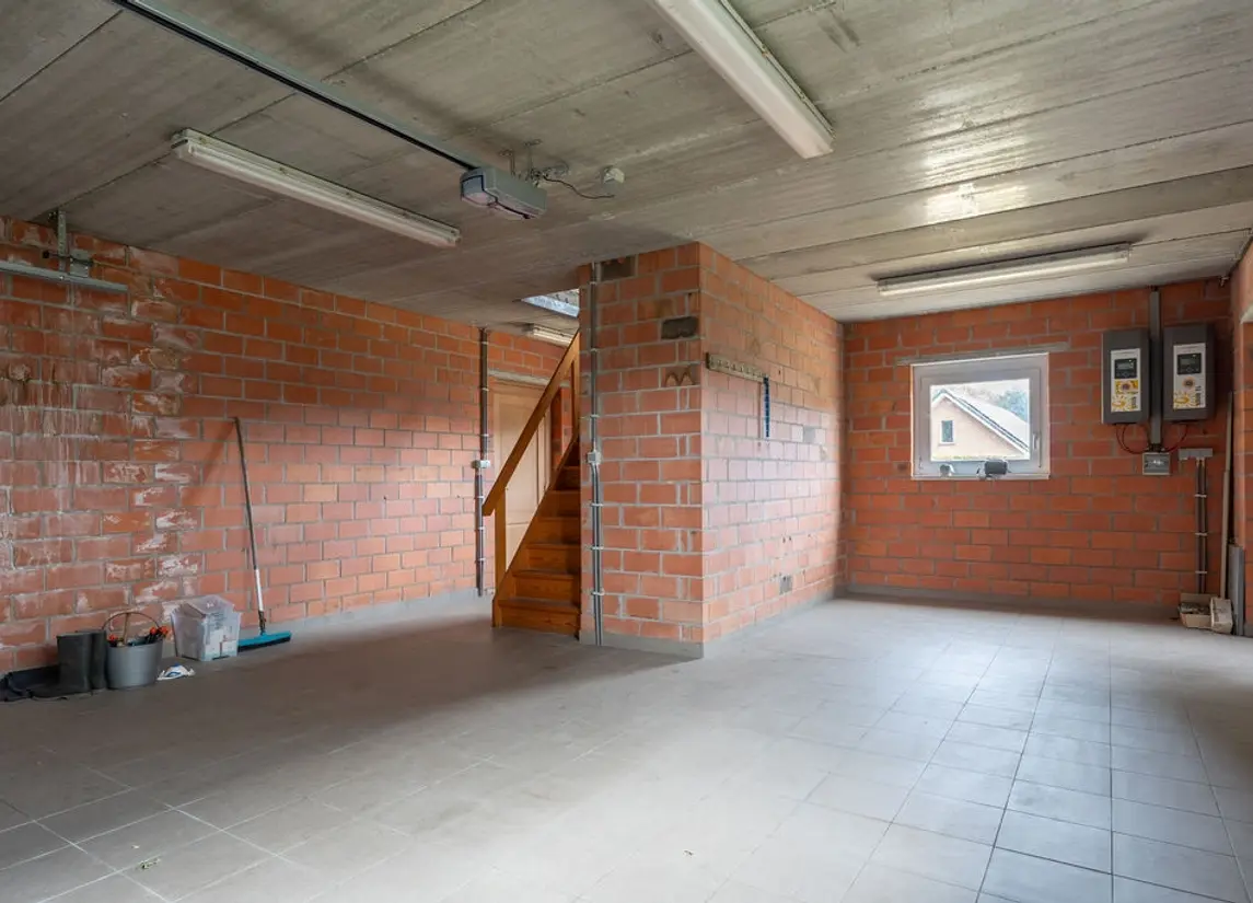 Steenweg op Ravels 305