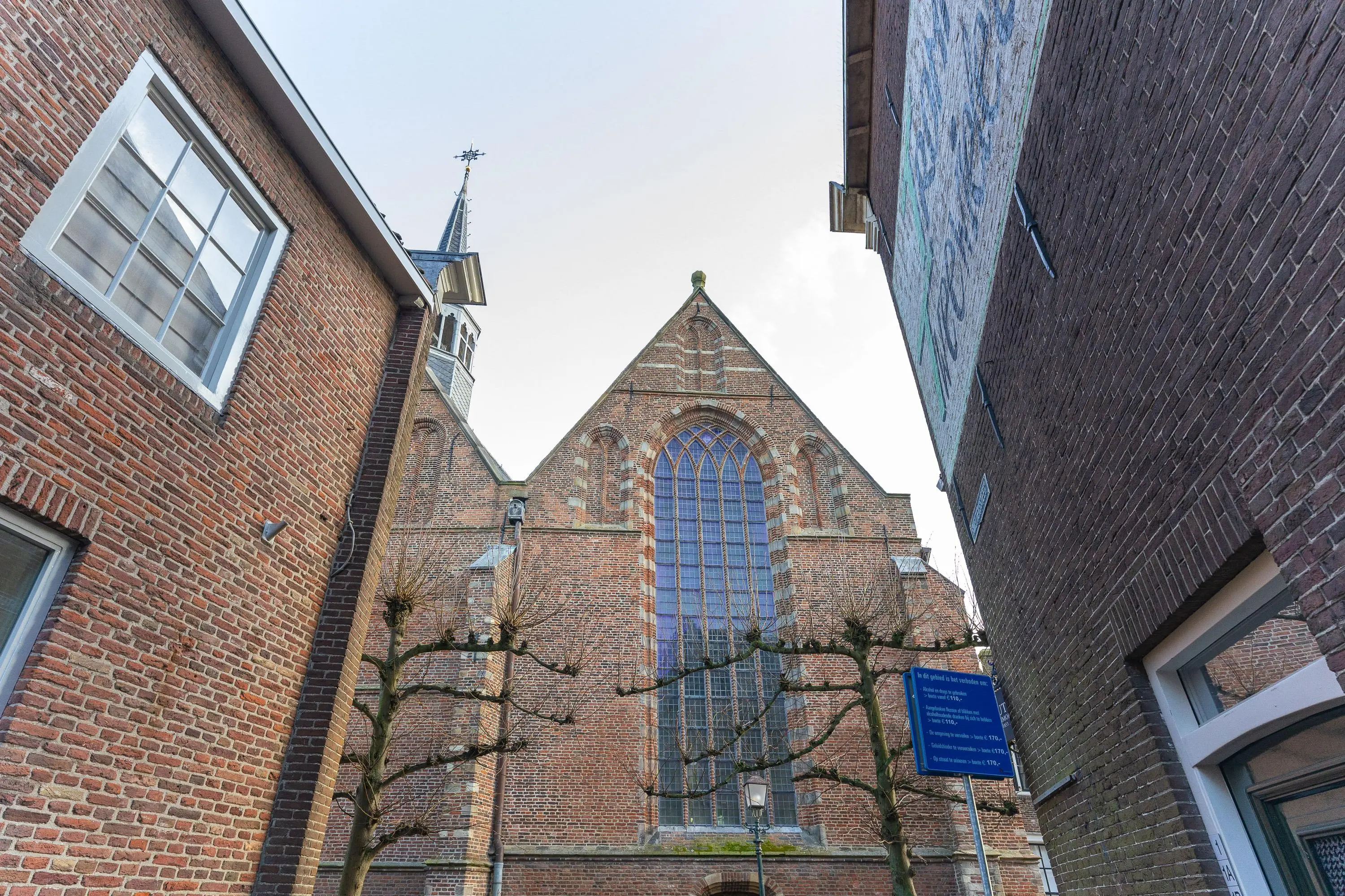 Veemarkt 29