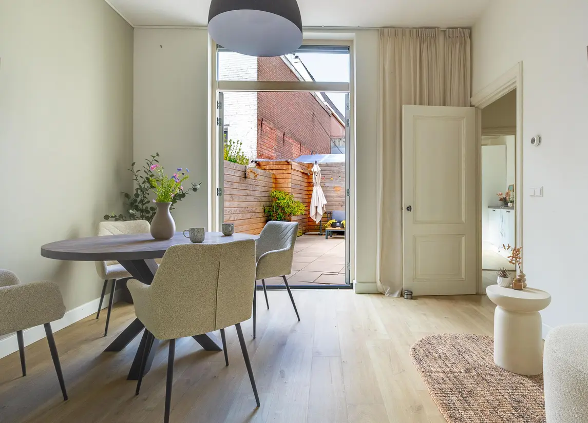 Veemarkt 29