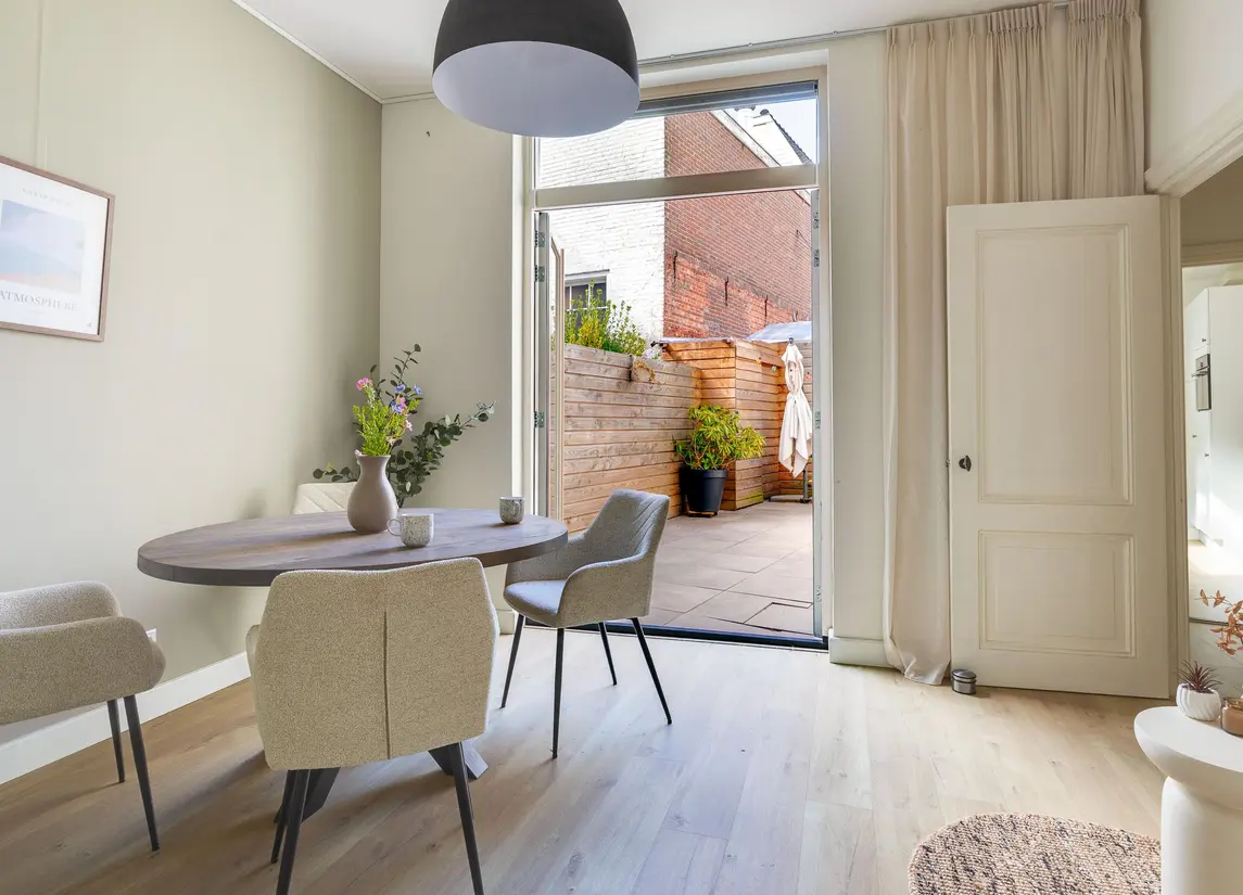 Veemarkt 29