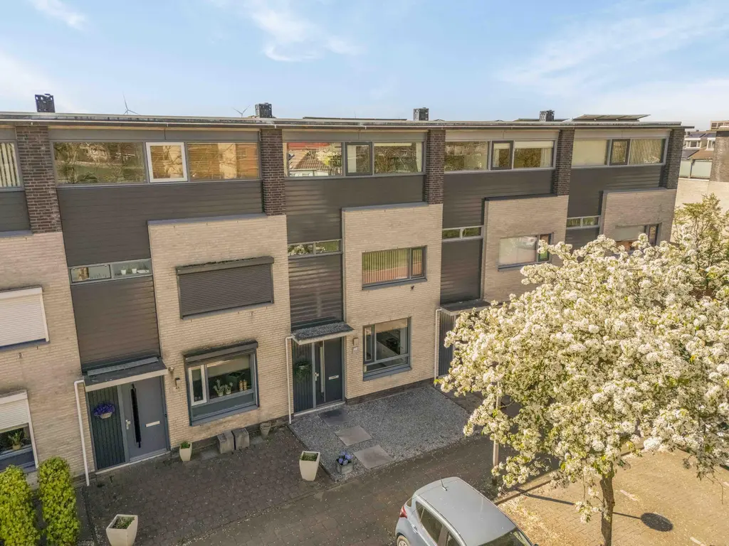 Sluisleede 43, BARENDRECHT