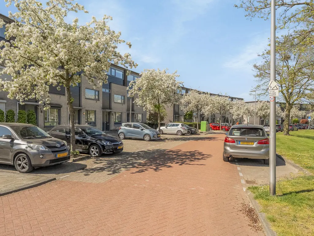 Sluisleede 43, BARENDRECHT