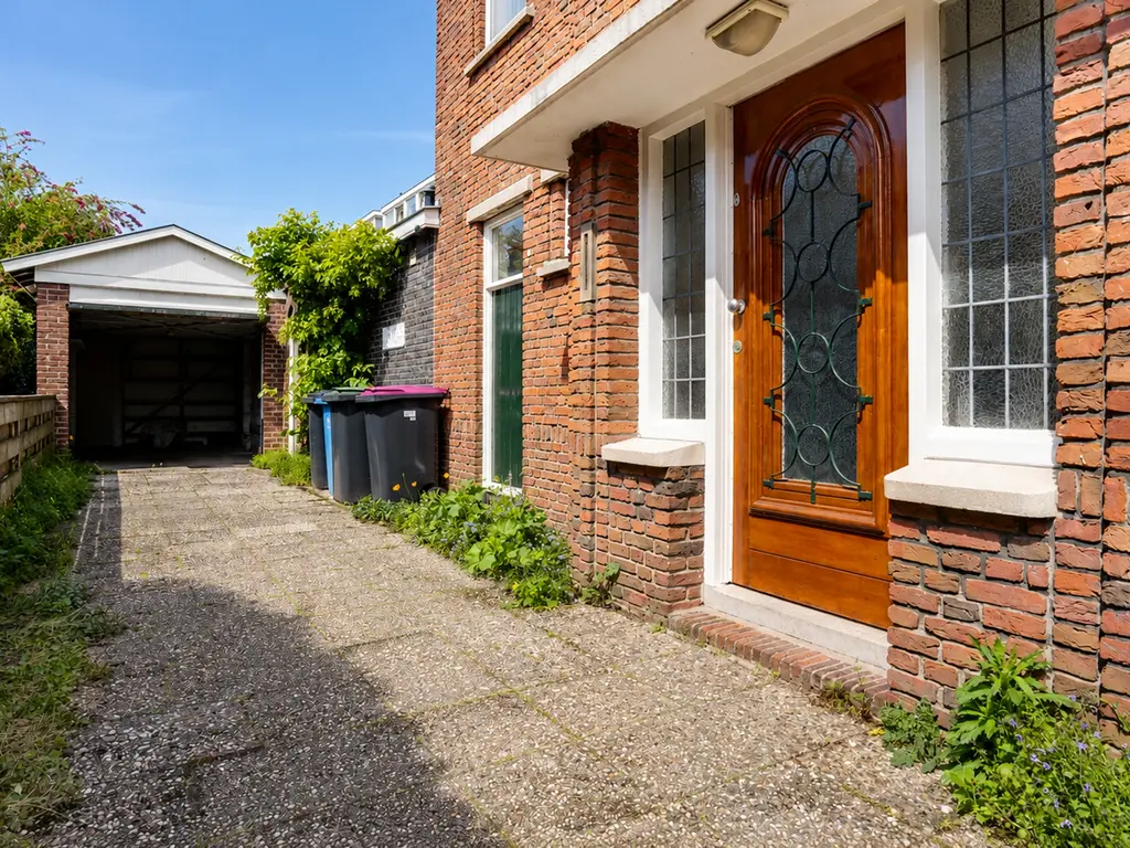 Koningin Emmalaan 38, Leidschendam