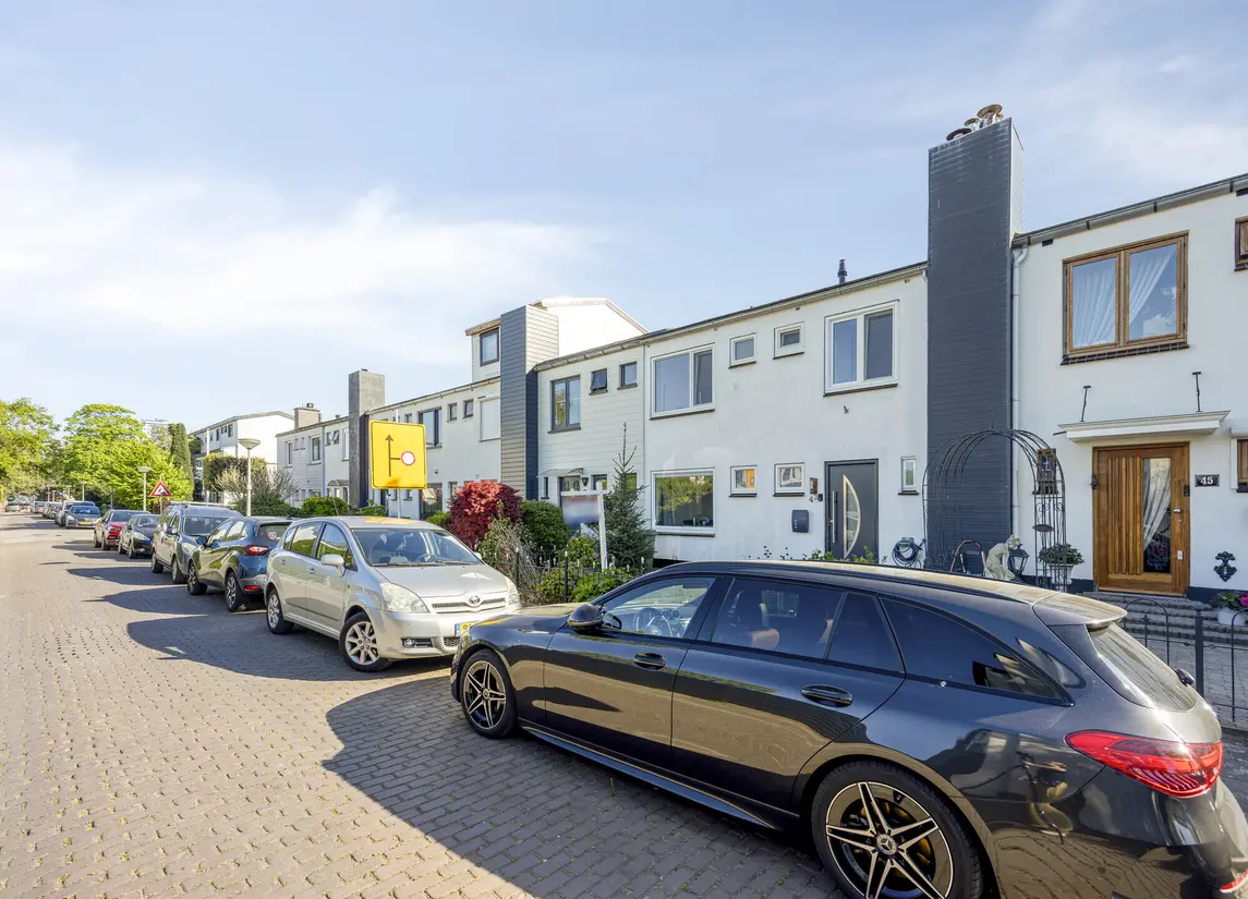 Menadostraat 43