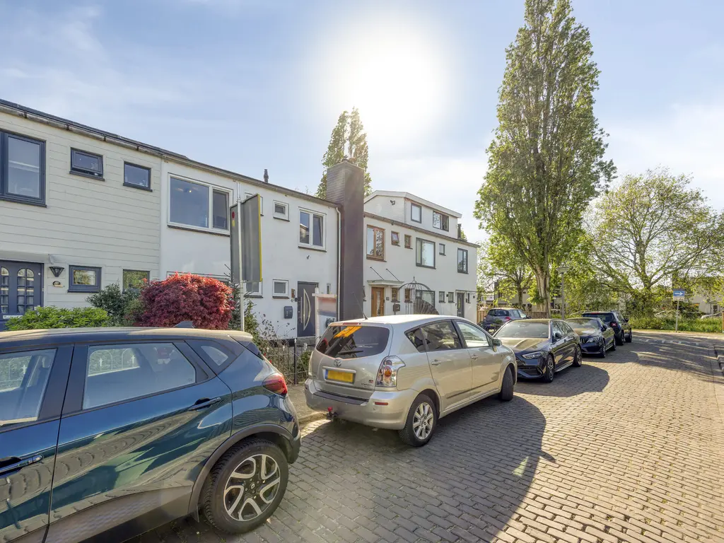 Menadostraat 43, VLAARDINGEN