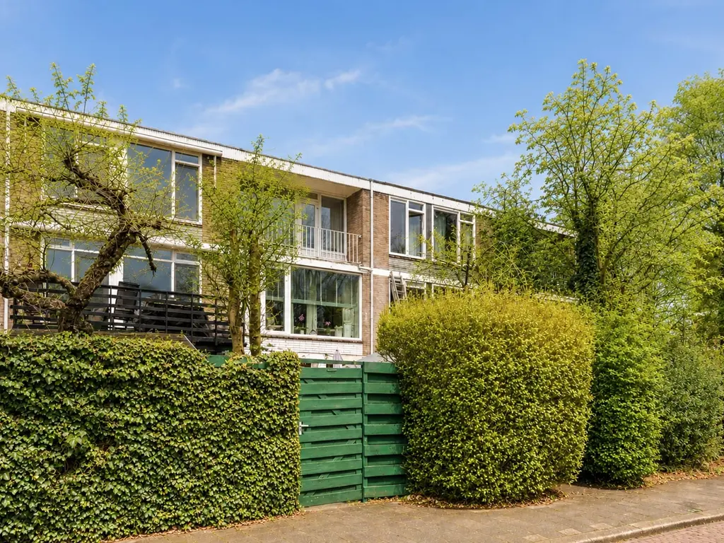 Debussystraat 39, Leiden