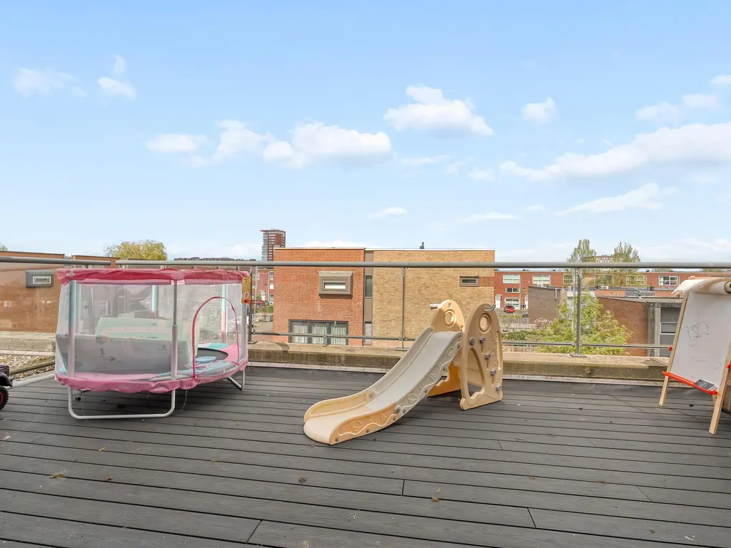 Weerkant 150, BARENDRECHT