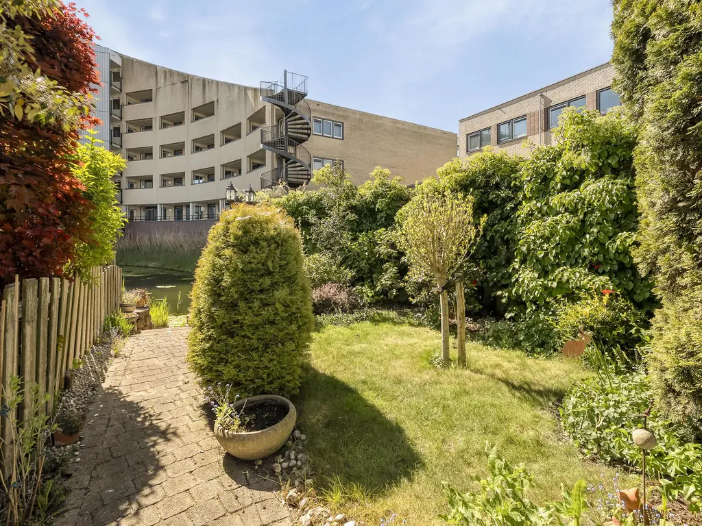 Terschellingeroog 1, BARENDRECHT