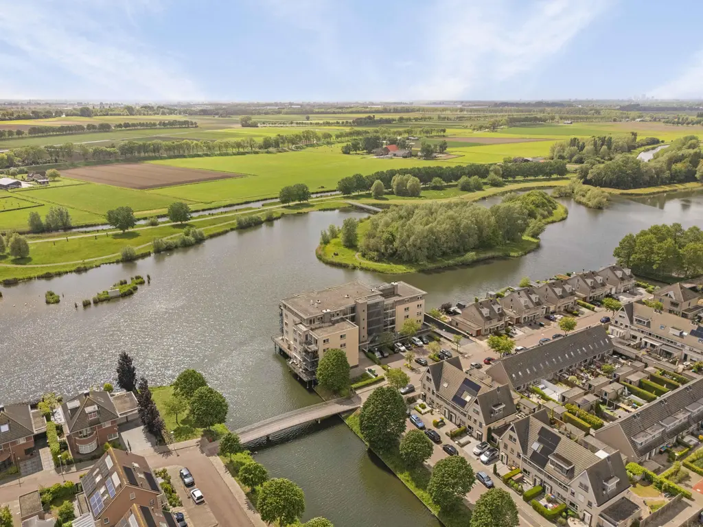 Kroon 20, RHOON