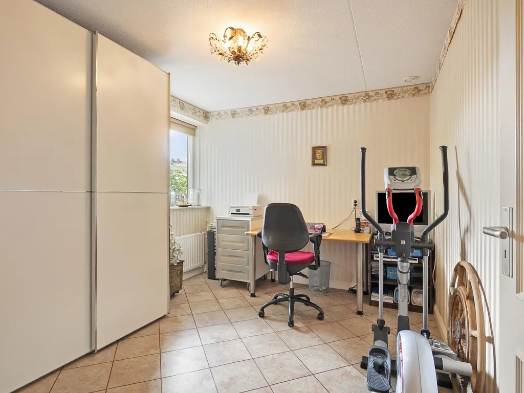 Kroon 20, RHOON