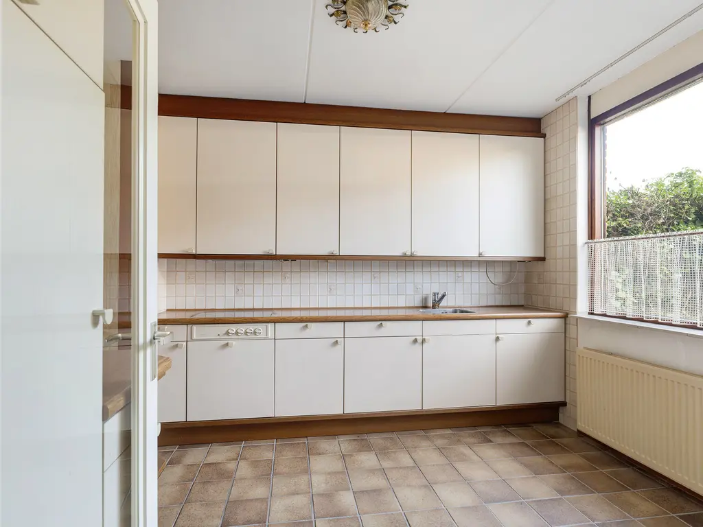 Karveel 10, BARENDRECHT