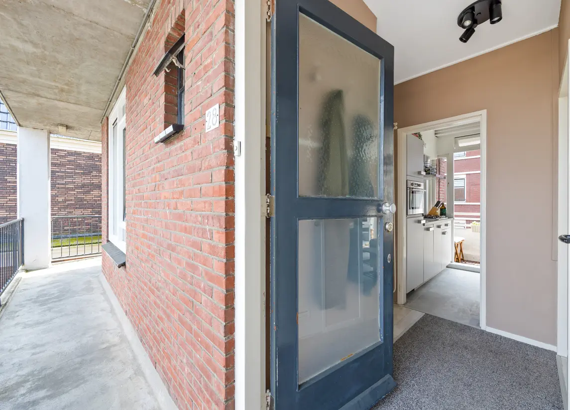 Damstraat 28